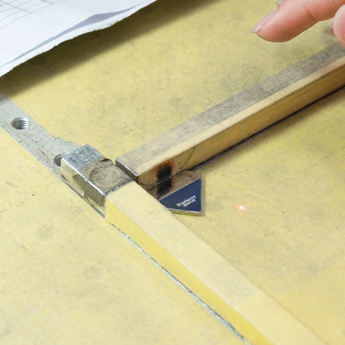 Logo Tag Laser
