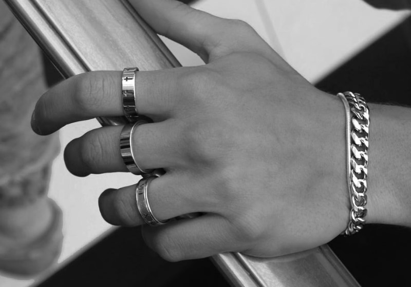Is Titanium Jewelry Good - Pros and Cons of Titanium Jewelry